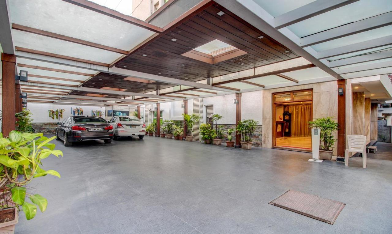 Treebo The Sai Leela Suites R T Nagar بنغالور المظهر الخارجي الصورة