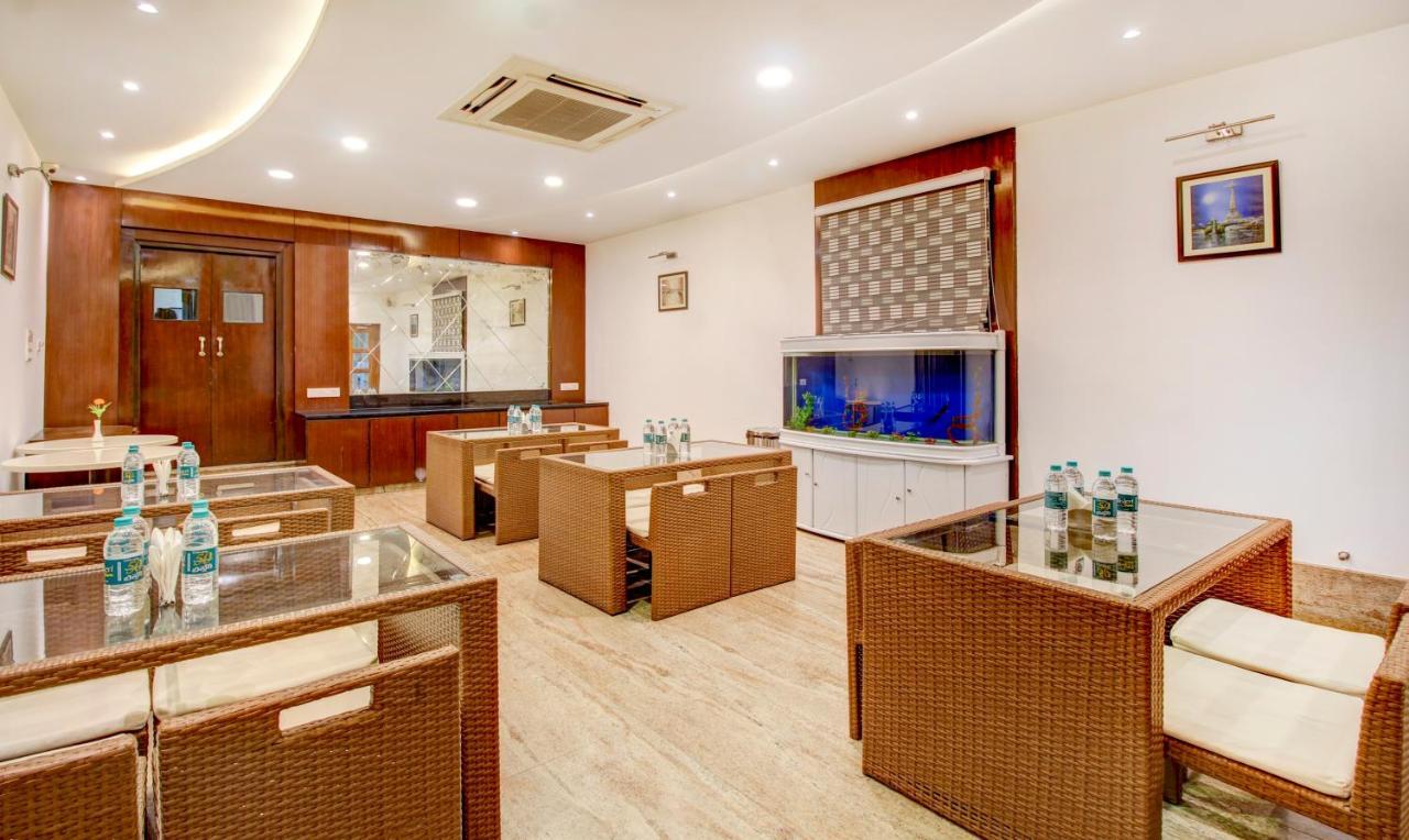 Treebo The Sai Leela Suites R T Nagar بنغالور المظهر الخارجي الصورة