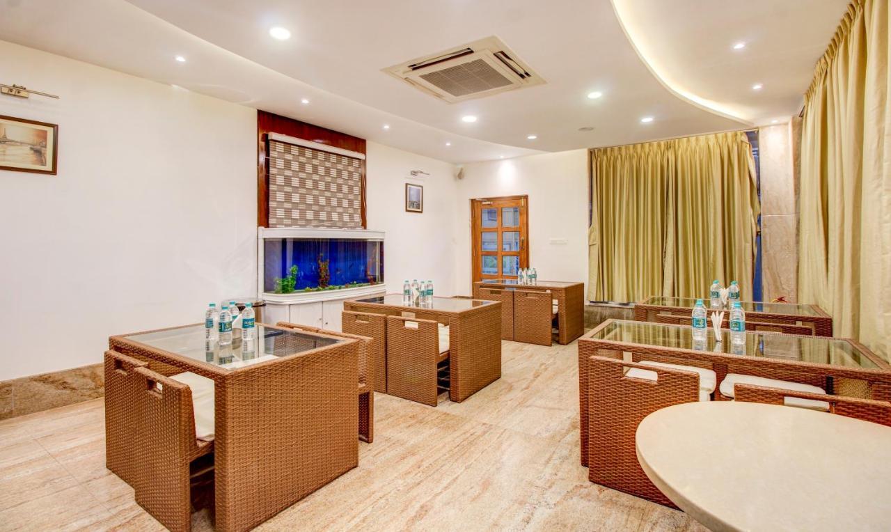 Treebo The Sai Leela Suites R T Nagar بنغالور المظهر الخارجي الصورة
