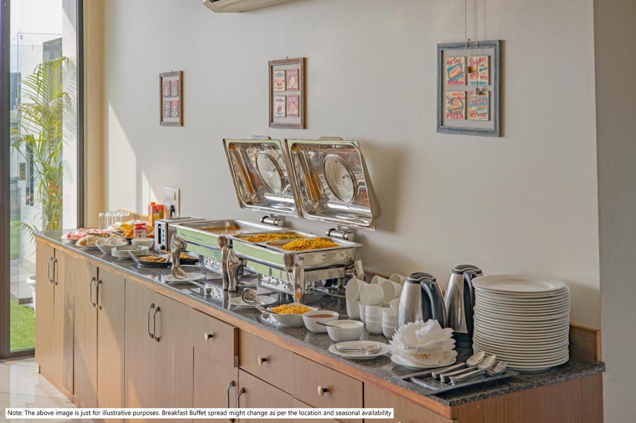 Treebo The Sai Leela Suites R T Nagar بنغالور المظهر الخارجي الصورة