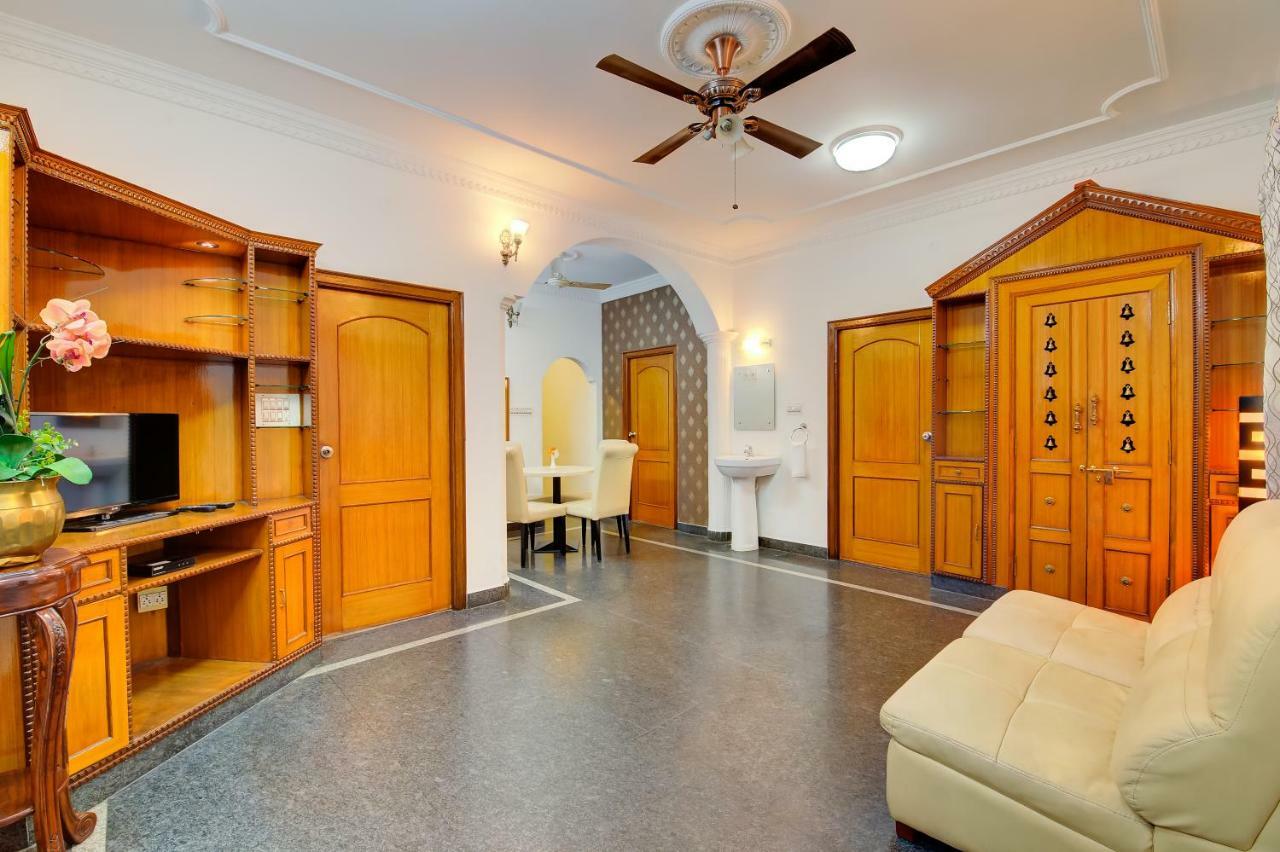 Treebo The Sai Leela Suites R T Nagar بنغالور المظهر الخارجي الصورة